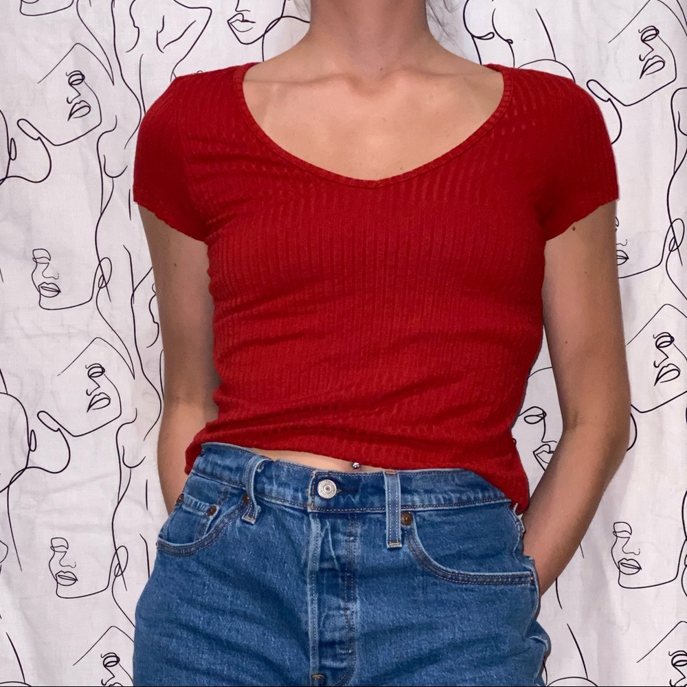 Ribbed V-Neck Tee